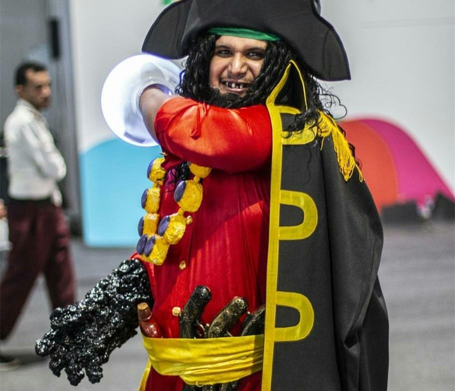 经典动漫:外国大叔硬核cos黑胡子