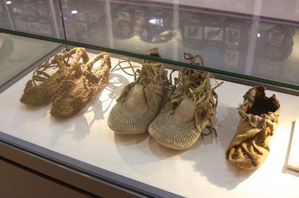 古代也有雨鞋?日本木屐源自中国?说一说鞋子的那些事儿