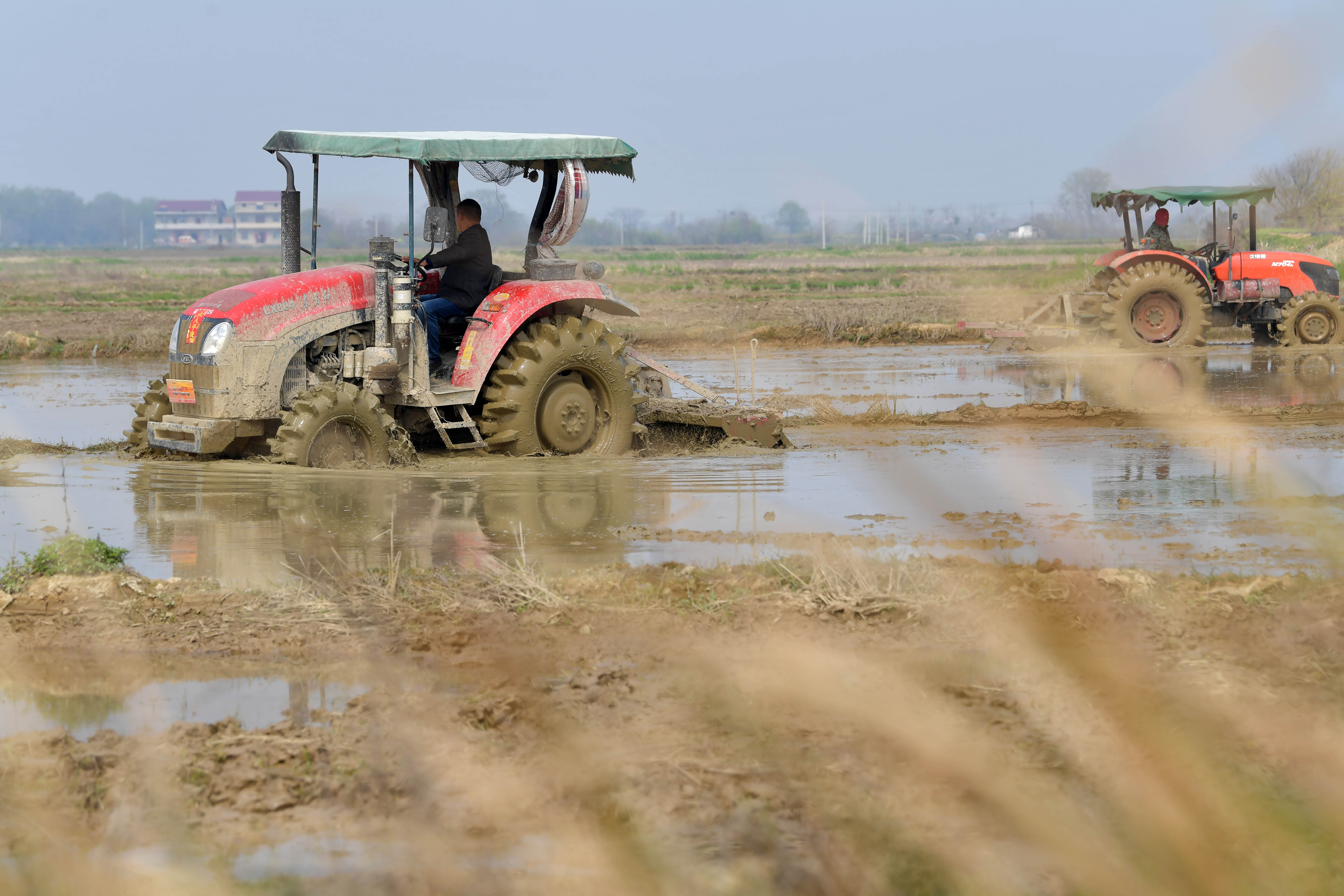 新华社照片,南昌,2020年3月19日    江西南昌:翻