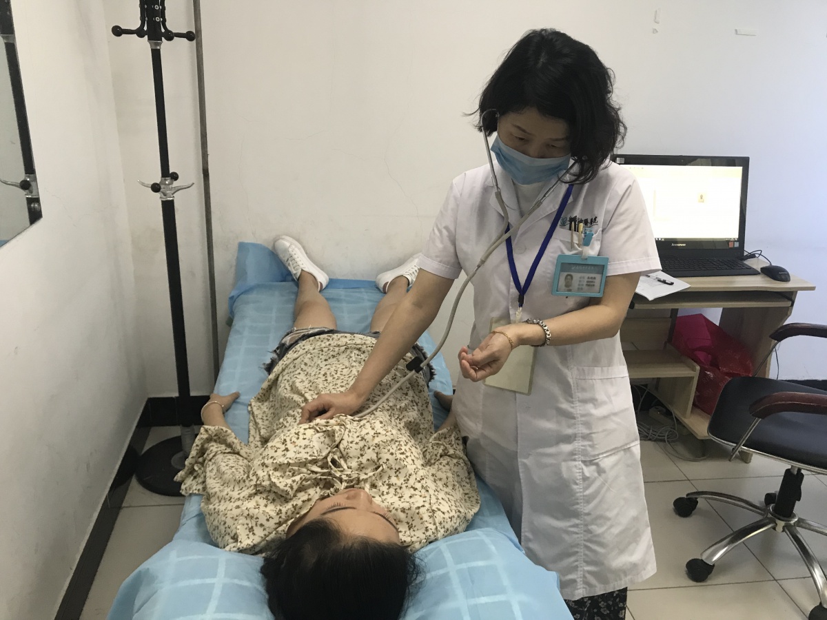 面红耳赤!征兵体检有的项目太尴尬,此国对女兵还有奇葩要求