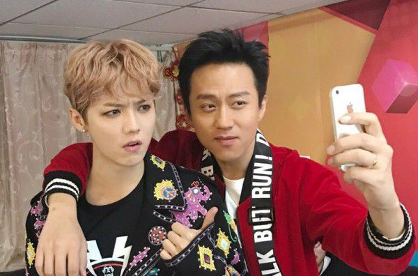 邓超微博帮吴亦凡宣传专辑,网友喊话:你忘了宣传鹿晗演唱会