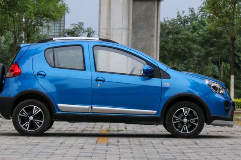 熊猫华丽登场,颜值狂野不羁,开出去显着十分霸气!