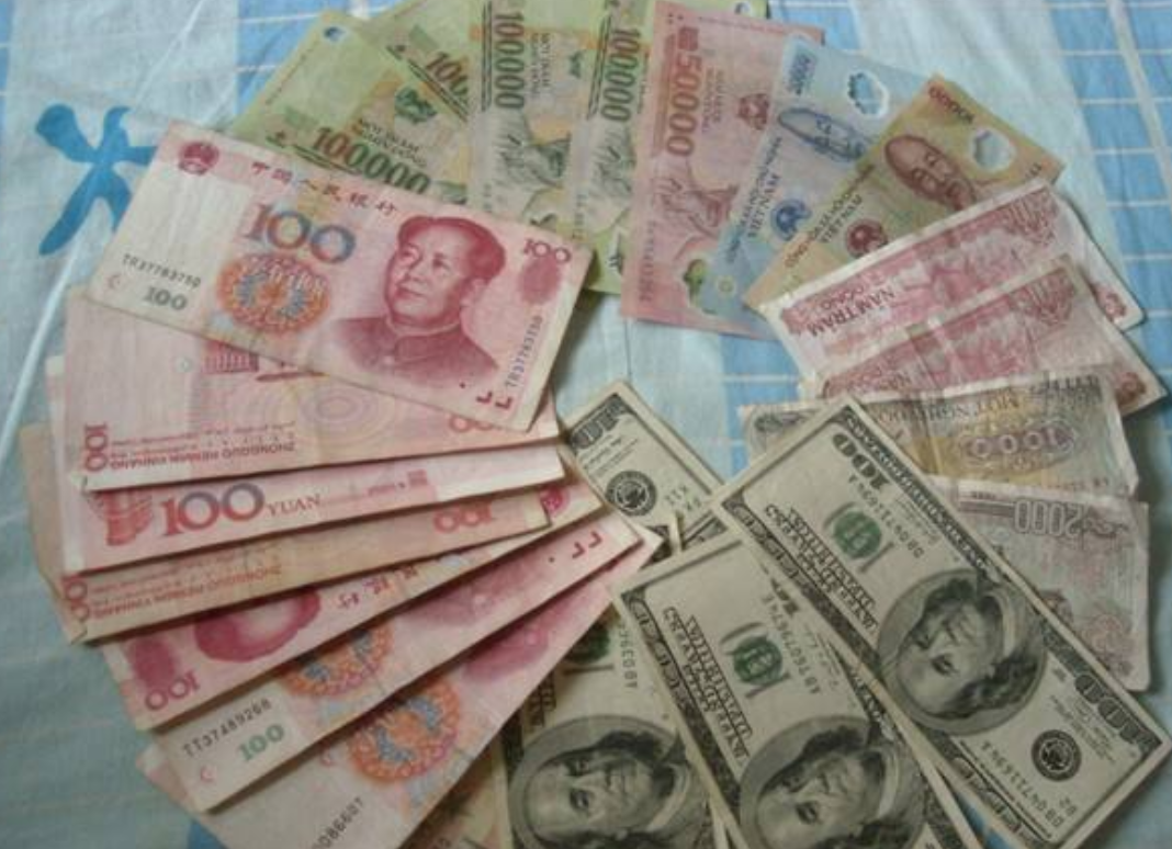 1000元人民币能兑换300多万的越南盾,这些钱在当地