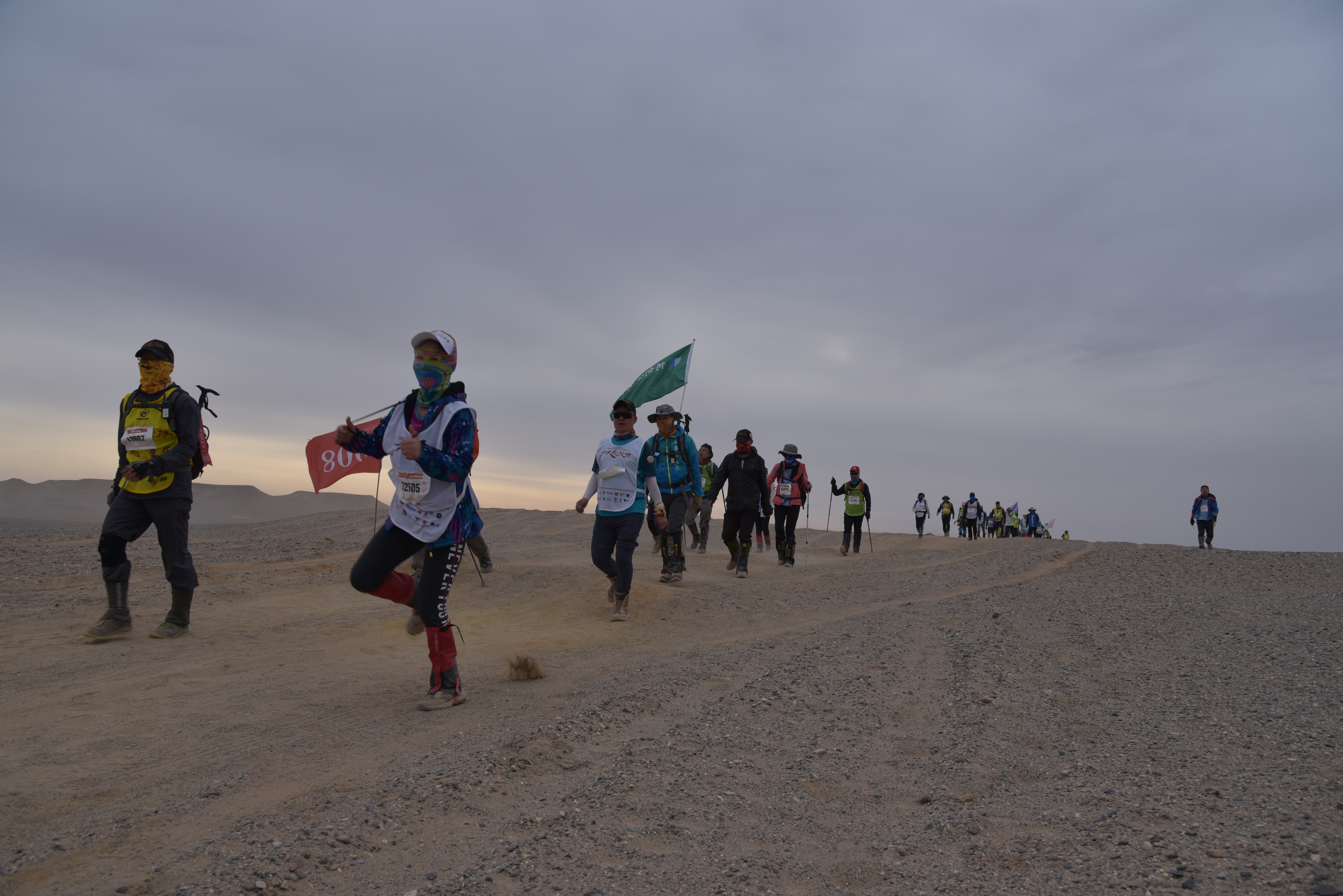 全民健身——千人走戈壁(7)