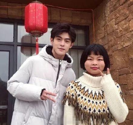 "最丑女团"成员cindy手撕节目组,她的容貌连韩国网友都惊动了