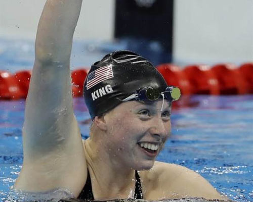 游泳名将莉莉金被取消成绩,美国队提出申诉,详解犯规瞬间