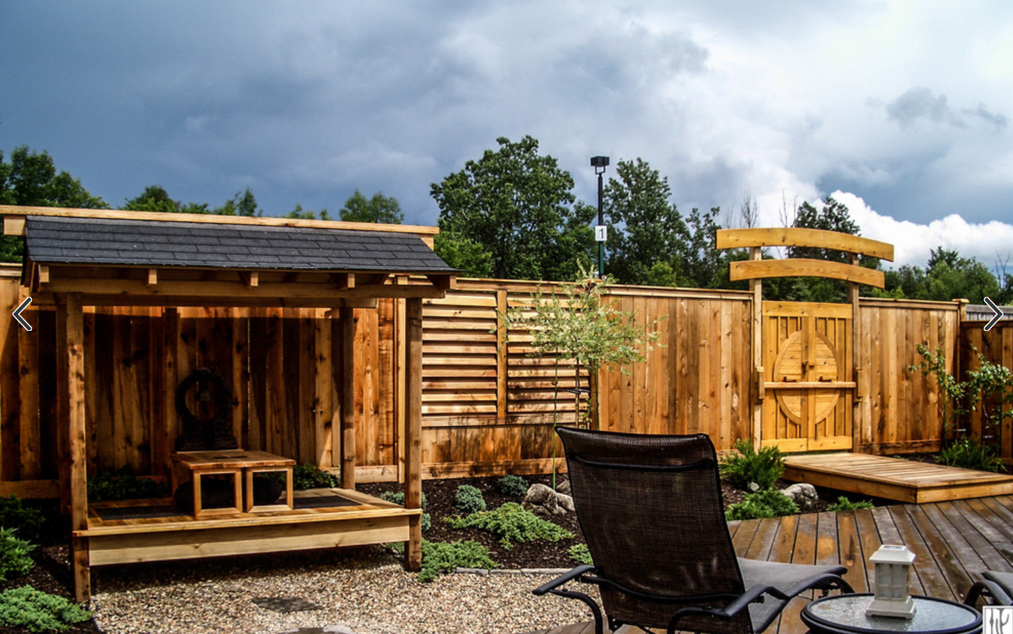 庭院案例:韩式庭院花园,有防腐木凉亭的古典花园,富有典雅之美