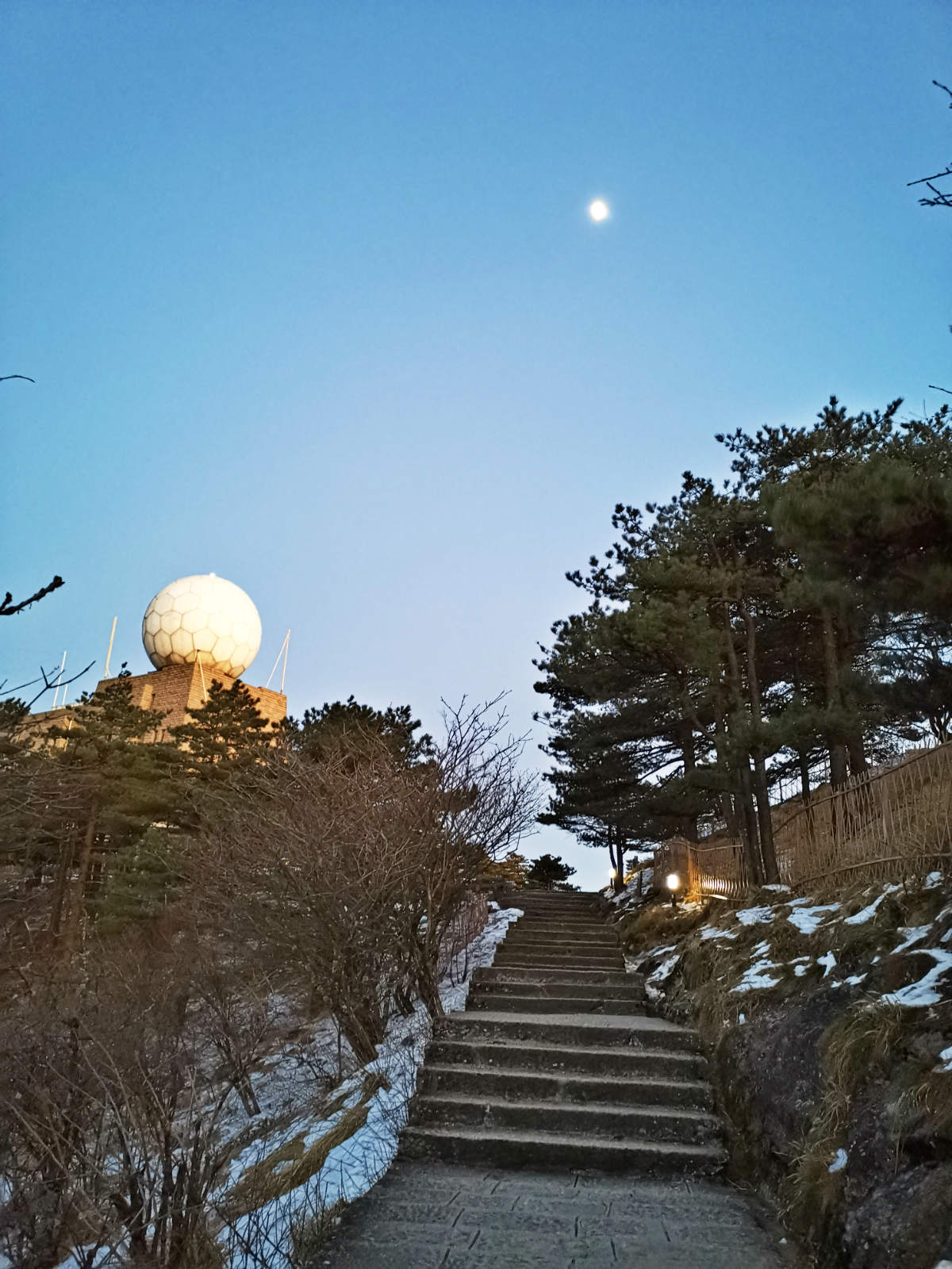 实拍大家关心的黄山住宿吃饭真实体验,光明顶山庄的吃住花销