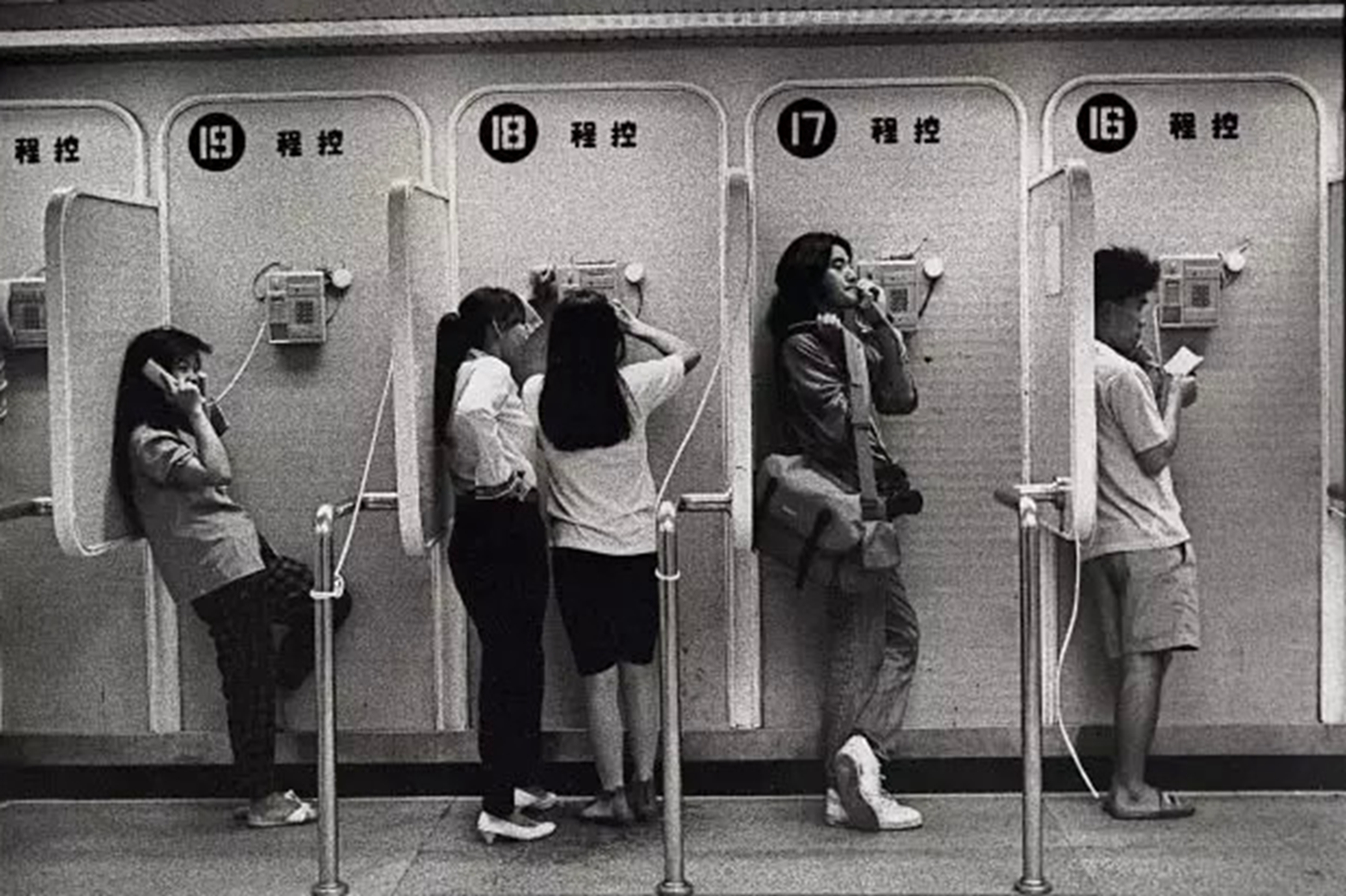 拍遍全球的纪实摄影大师马克·吕布,玛格南图片社的标杆