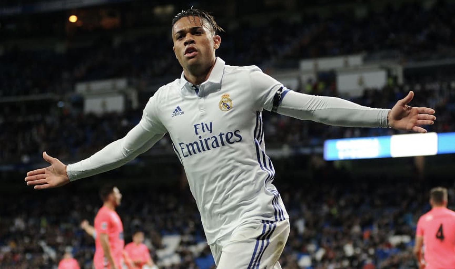 皇马找到了c罗接班人?身穿7号球衣的马里亚诺训练中频频射门得分