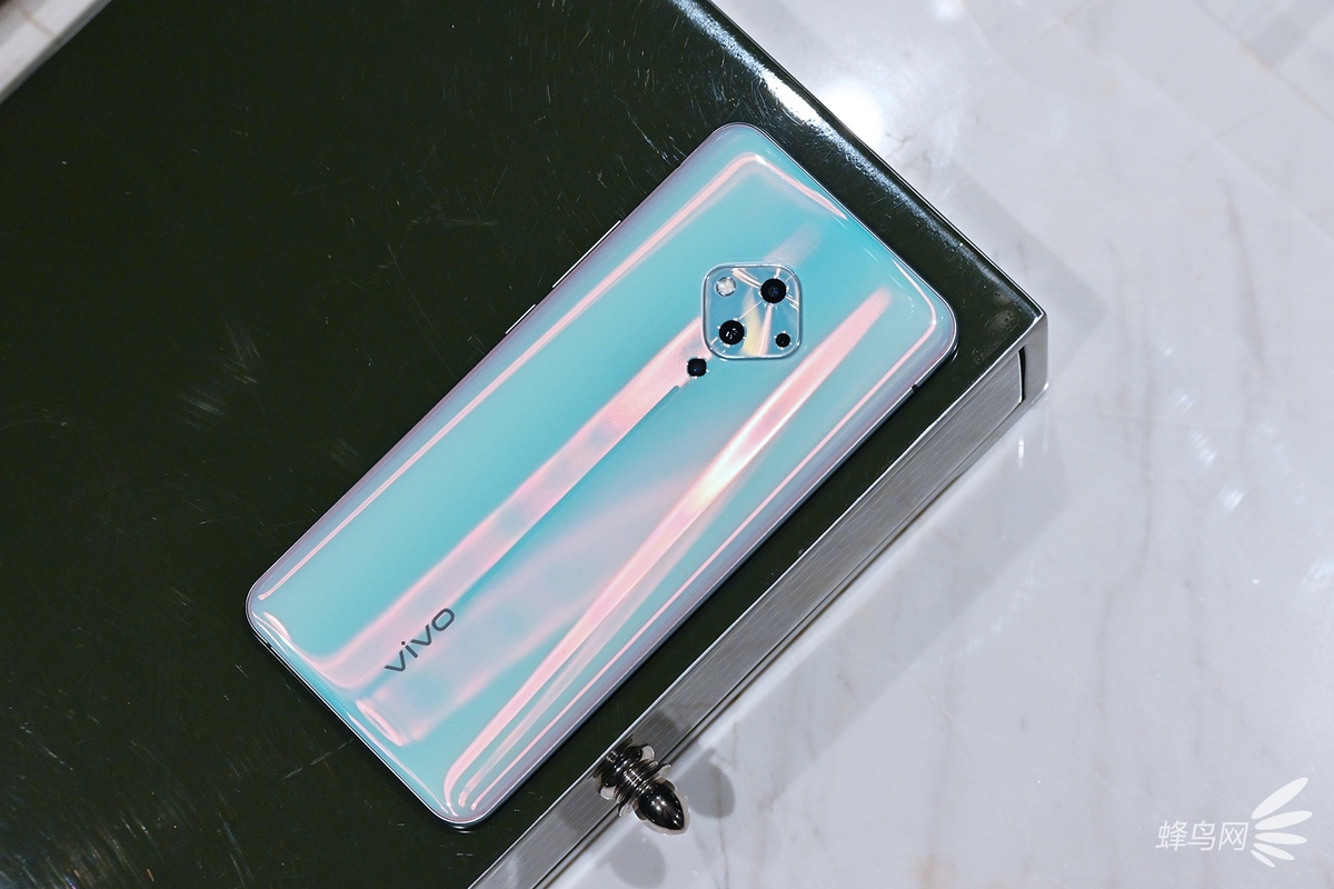 4800万像素菱形四摄 vivo s5冰岛恋歌图赏