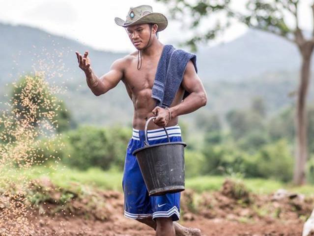 泰拳王播求身价千万,为何活像个农村大叔?原来是因为这1点!