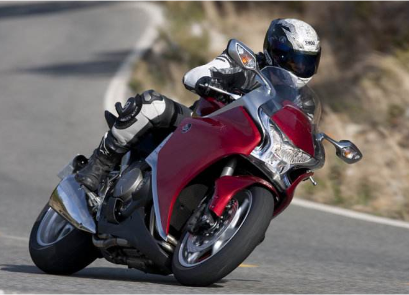 有没有跨骑式无极变速摩托车?老骑手推荐这两款,选哪款随便你