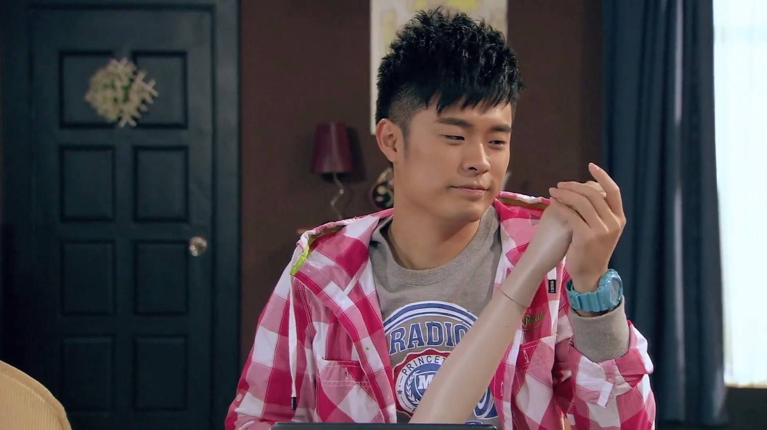 离开《跑男》后轻松写意,陈赫晒与女儿互动超有爱