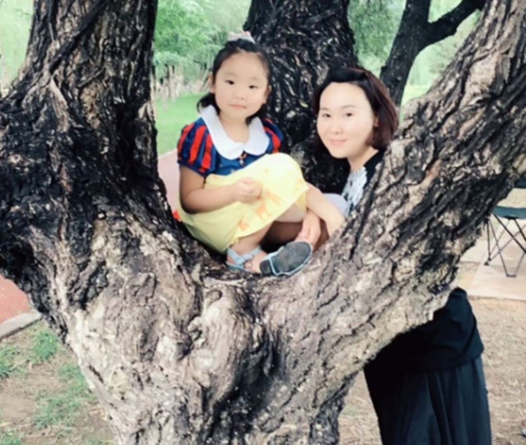 "刘能"全家照曝光,女儿长相很可爱,妻子竟然是她?