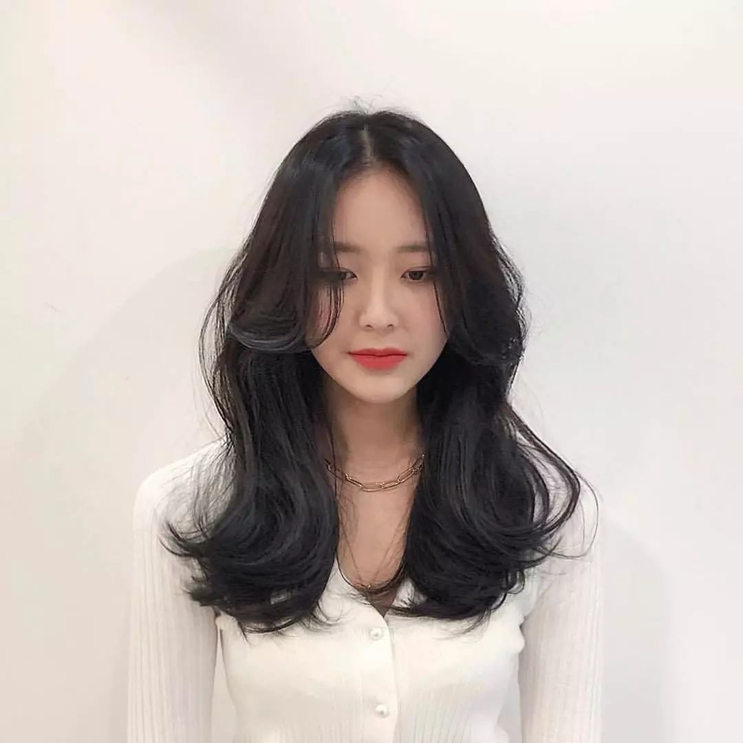 不挑脸型不挑年龄的长发发型!堪称万能经典百搭,网红们最喜爱!