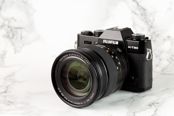 亮骚机 篇二十一:5倍变焦,恒定光圈旅游强镜 富士xf 16-80/4 r ois wr