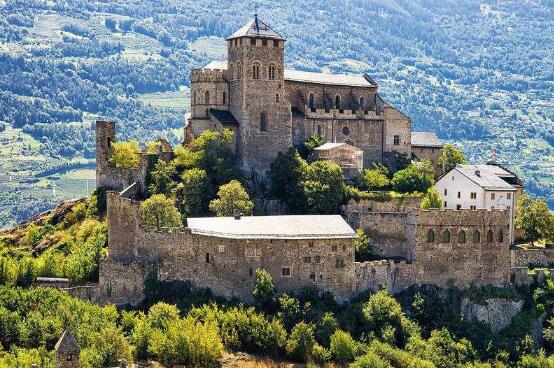 一组城堡山的照片,旖旎绚丽,最后一张真好看!