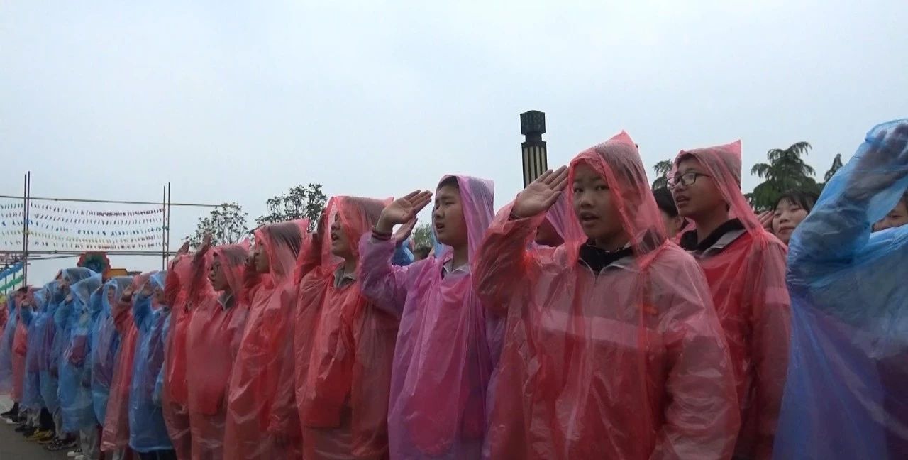 河南辉县太行中学图片