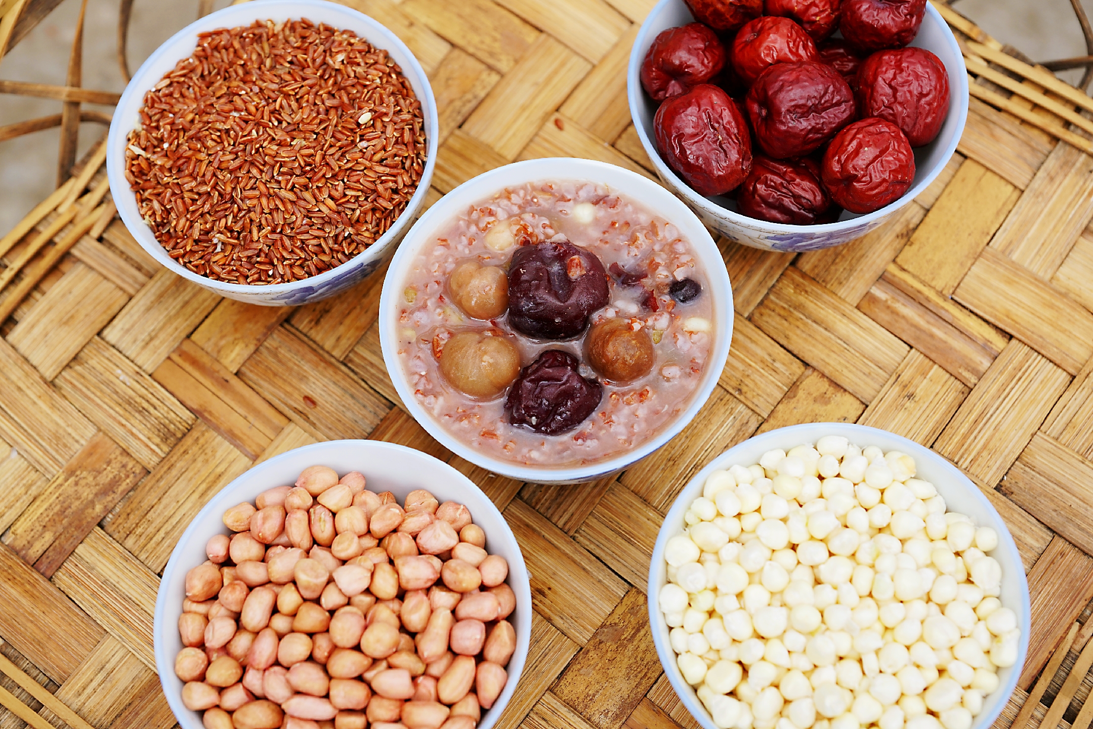 母乳妈妈喝什么粥好?喝这3种杂粮粥,母乳充足还不怕长胖