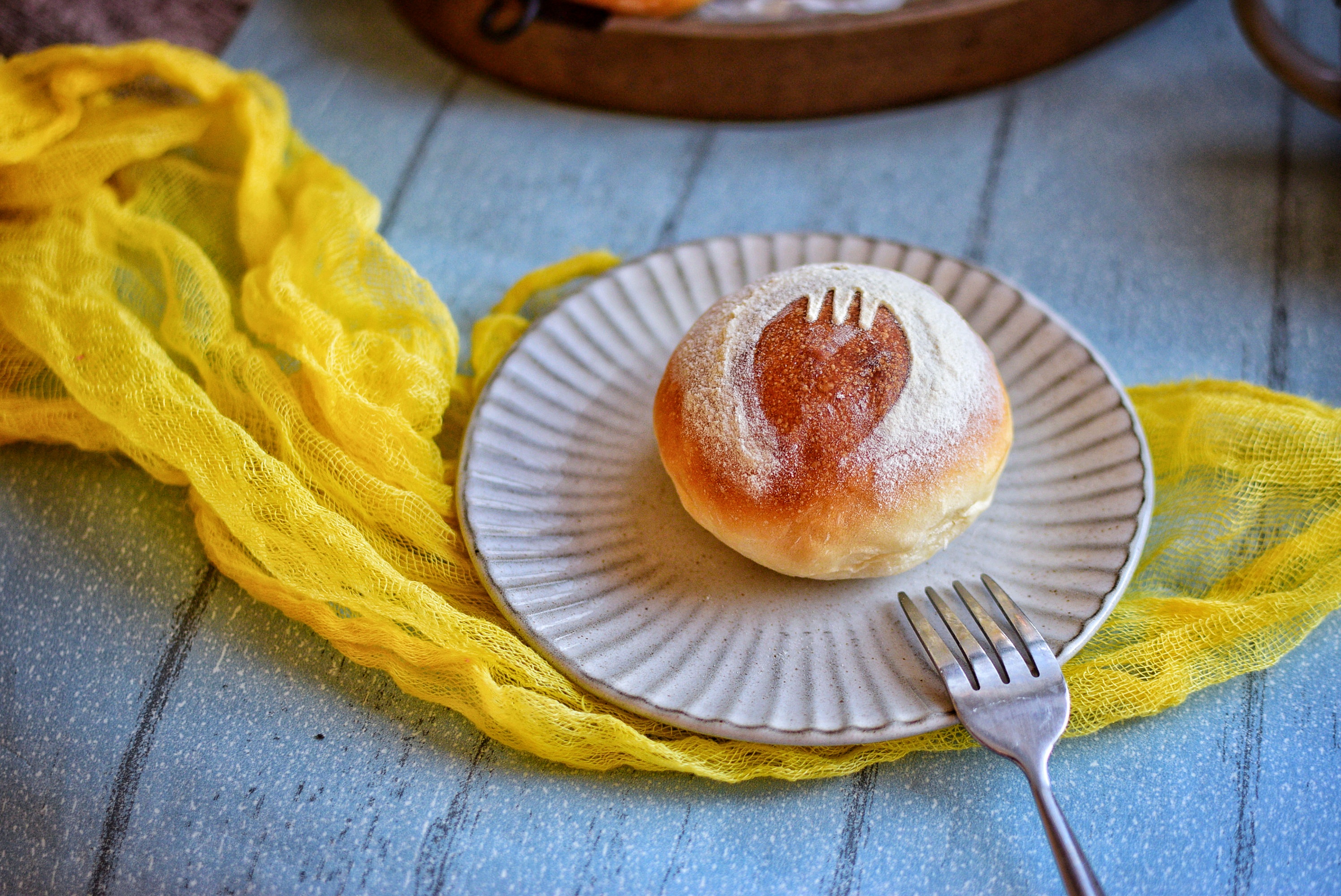 妈妈好勤快,孩子喜欢的零食都自己做,干净放心,孩子太幸福了