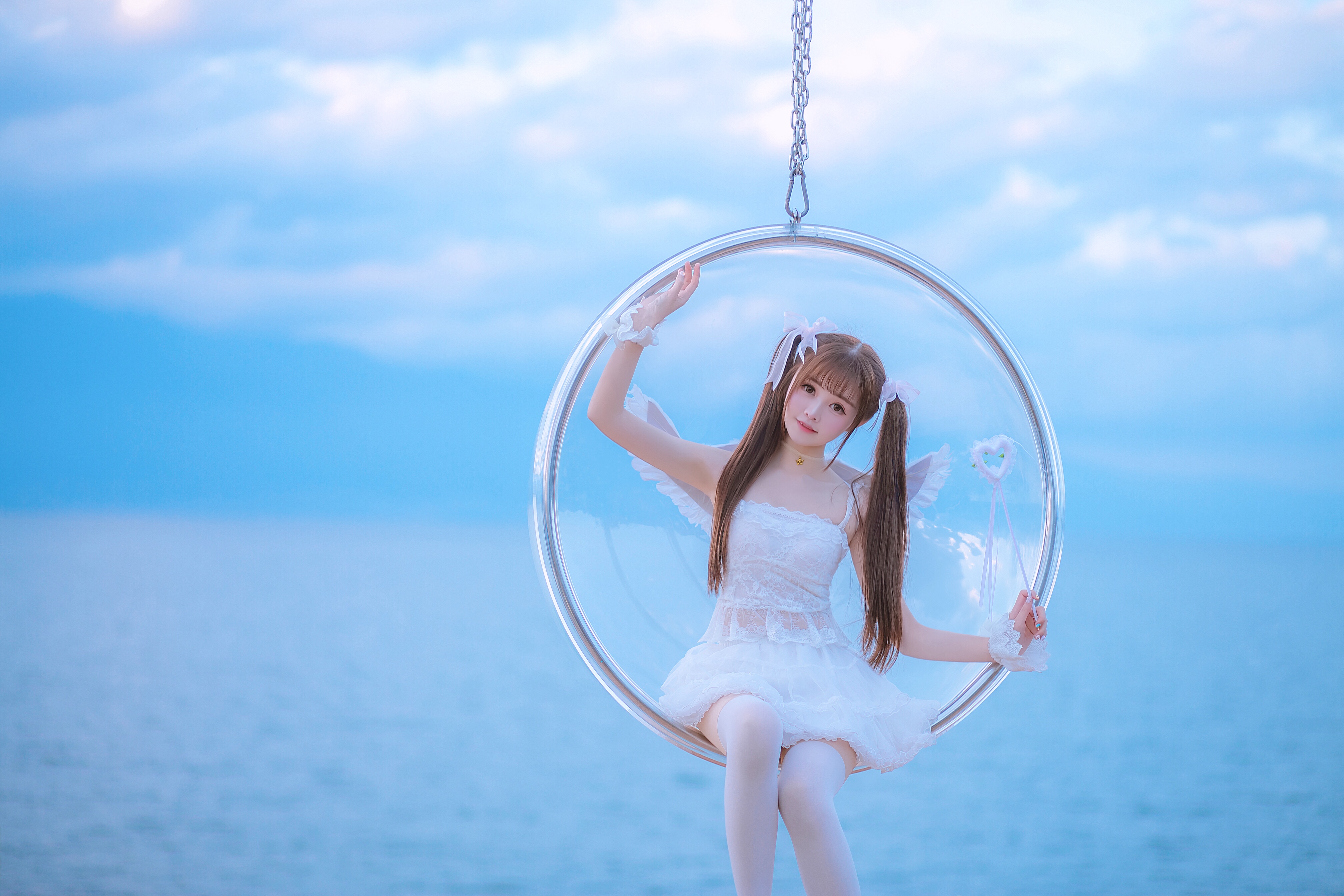 cos:甜系少女风,白色丝袜展示最美的你