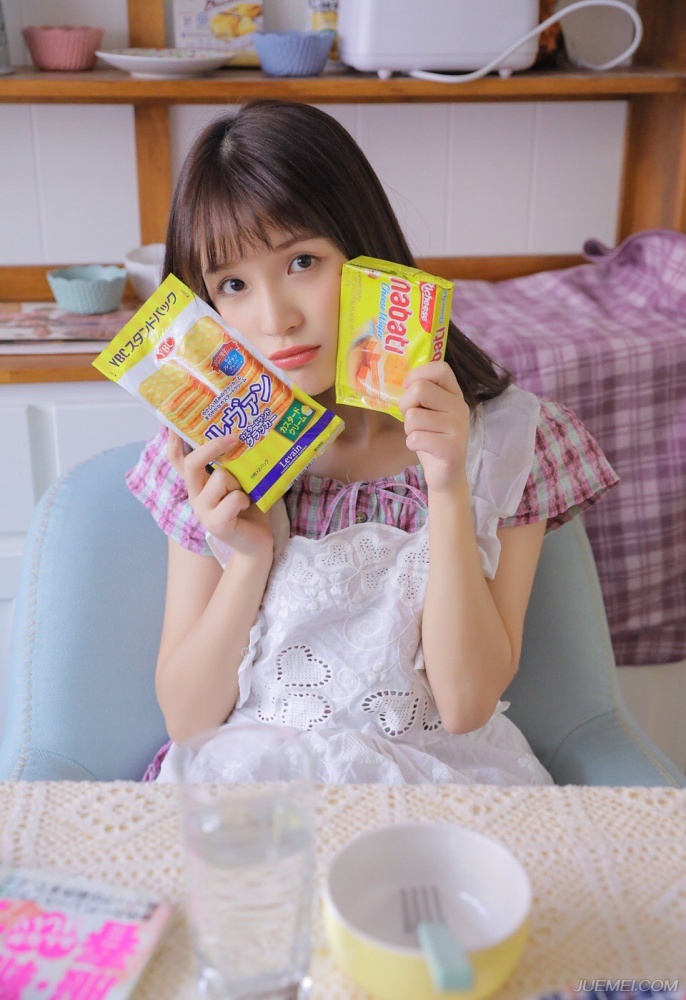 大眼萌妹女仆可爱迷人小清新生活照