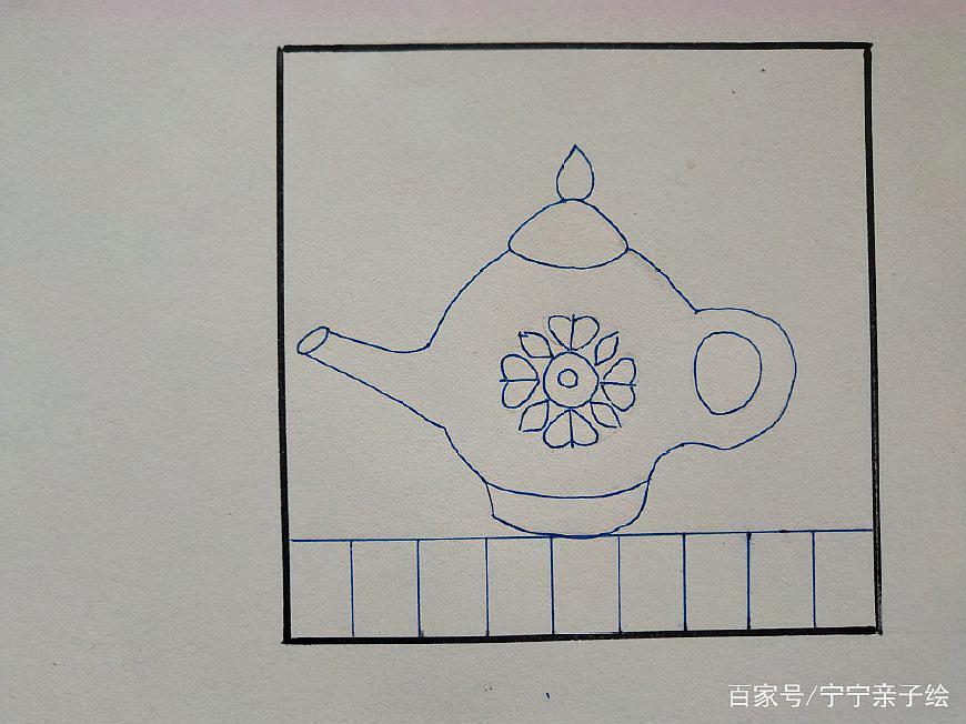 线描儿童画——古典小茶壶的简单画法!