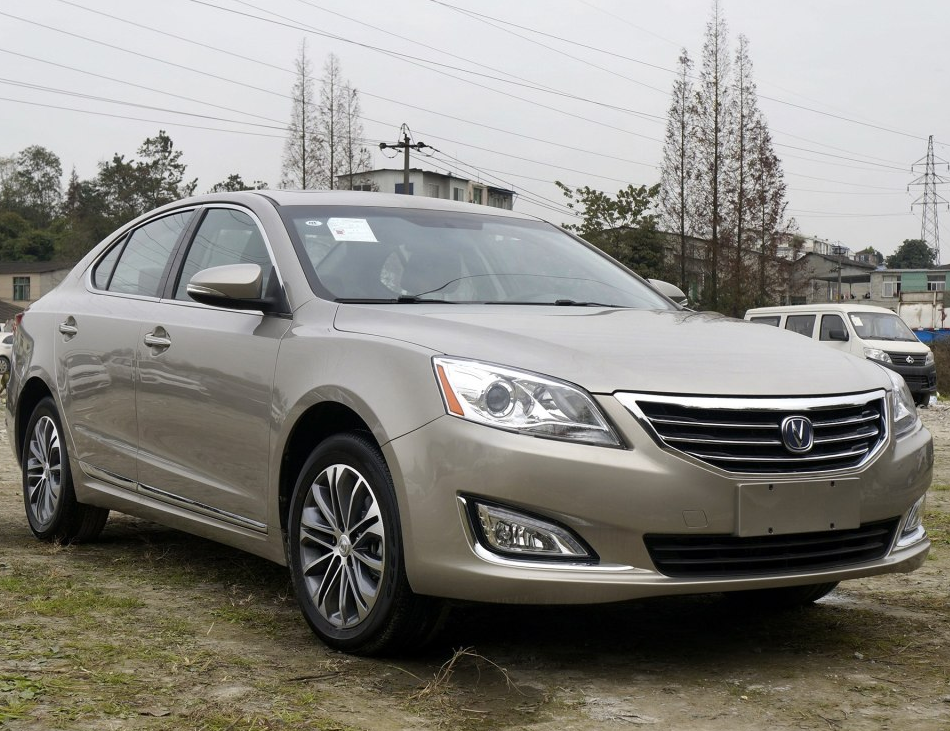 长安睿骋:车身线条饱满,彰显独特的个性