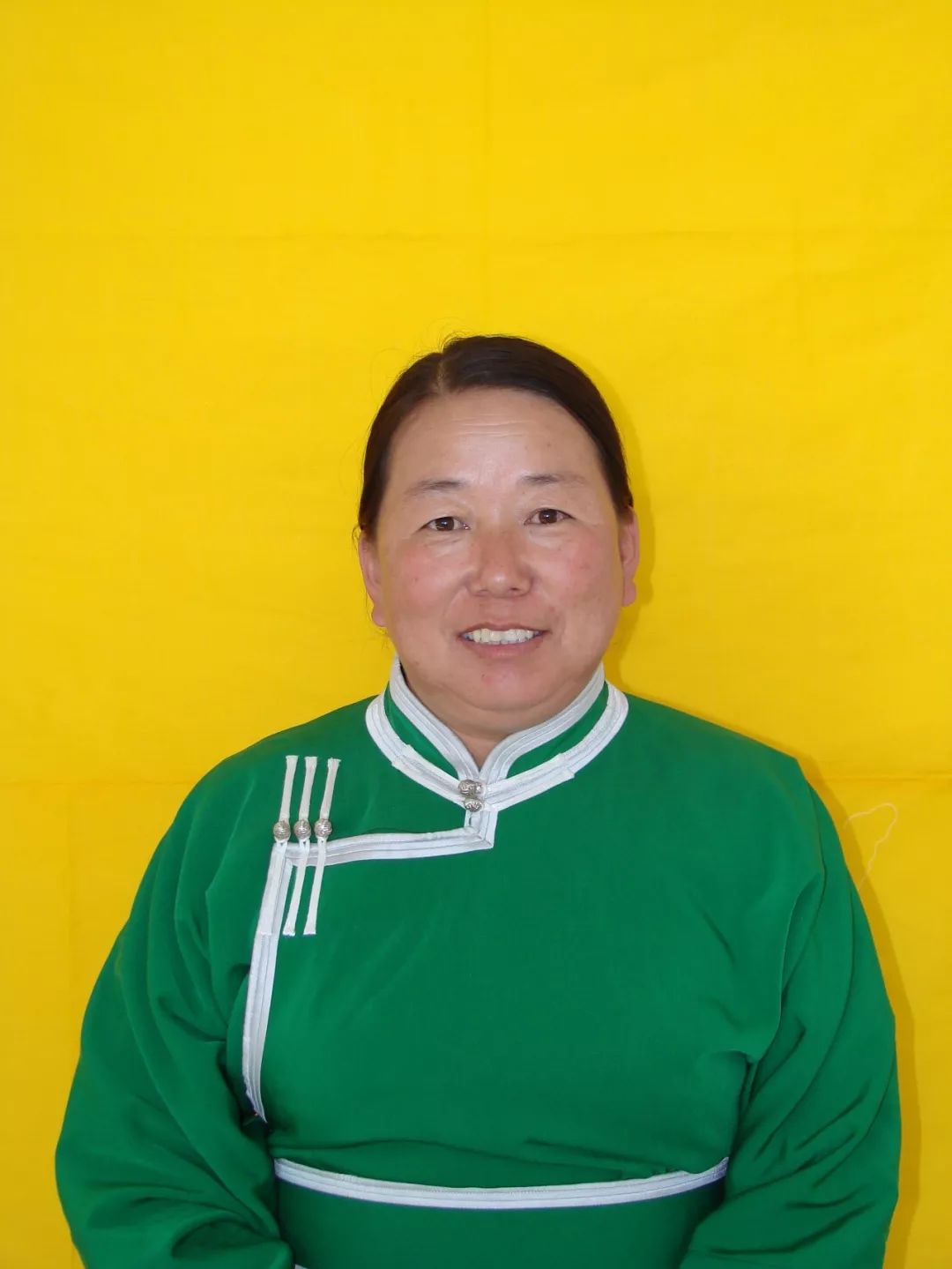 【点赞】鄂托克好人│娜仁图雅:爱生如子,倾心育人, 32年如一日,用