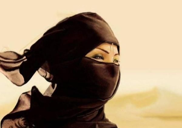 心理测试:4个蒙面女子,哪个最漂亮?测ta爱你的心还是爱你的脸