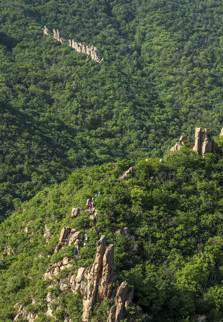 大黑山,一个神秘而又充满传说的地方,位于辽宁省朝阳市北票市西北部