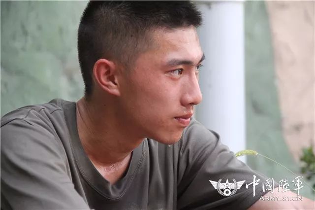 「中国陆军之声」橘子洲头,却望星城是故乡