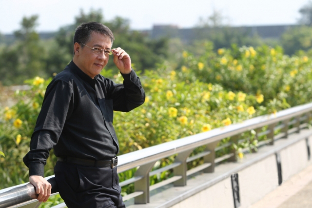 做演员只够勉强生活,高俊文为生计做保安:不要再做明星梦了!