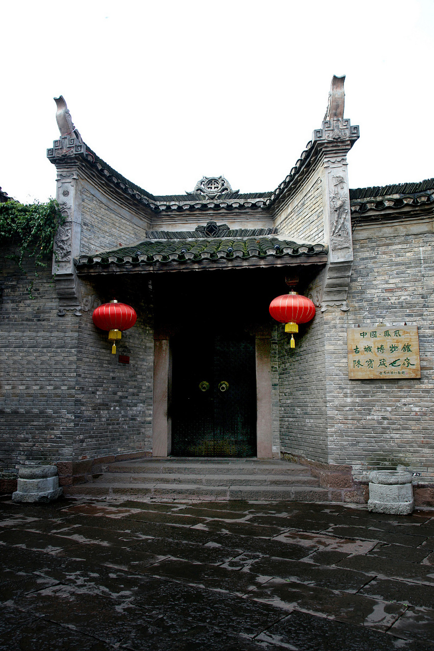 胡氏大院的建筑风格充满了江南传统的精髓,建筑师胡东伟从道光十二年