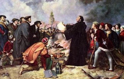 在德国宗教改革中,首先发难的人就是马丁路德