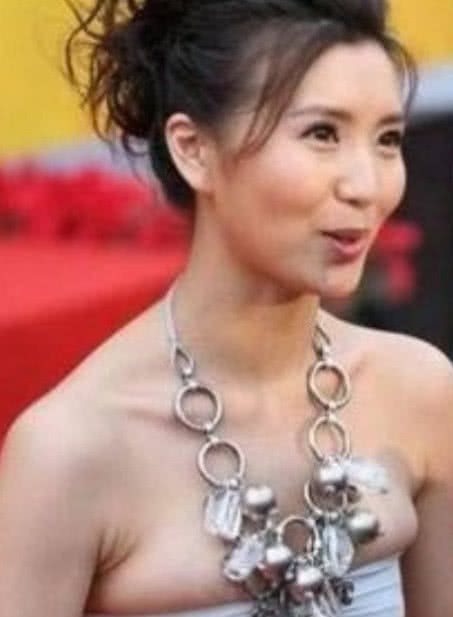 明星们最想毁掉的照片,姚明被舔腋窝,郭德纲辣眼睛,他用来辟邪