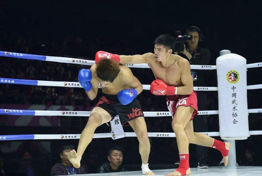 付高峰和李联邦因为经常秀吃的被吐槽,看了他们的成绩你该沉默了