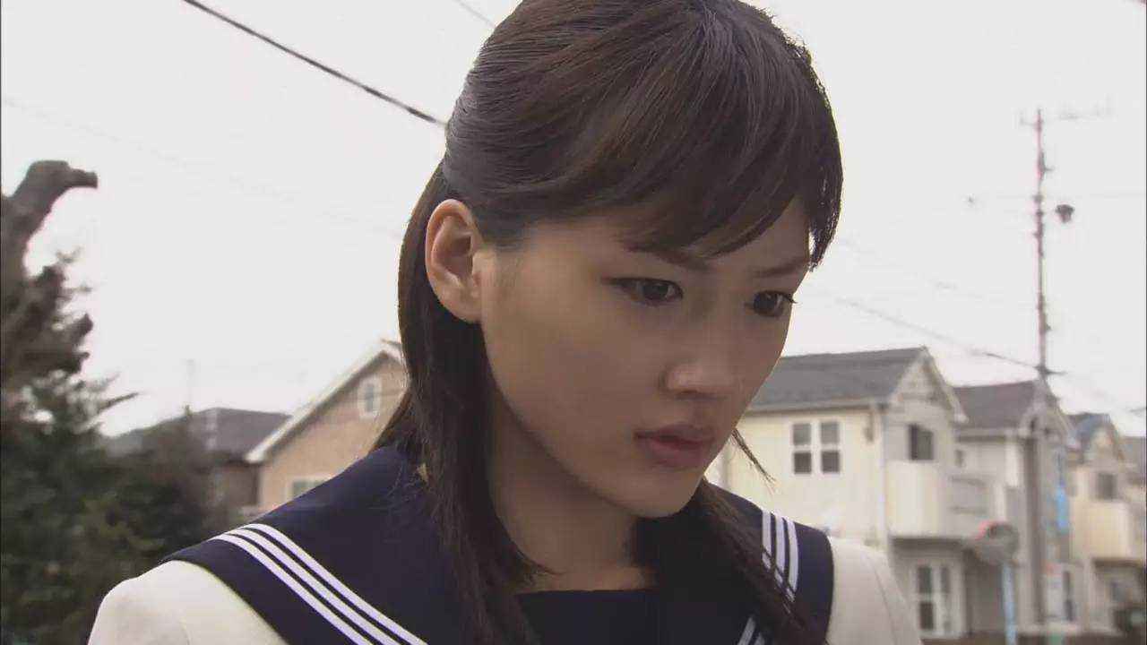 白夜行:雪穗和亮两个在白夜中行走一生的人