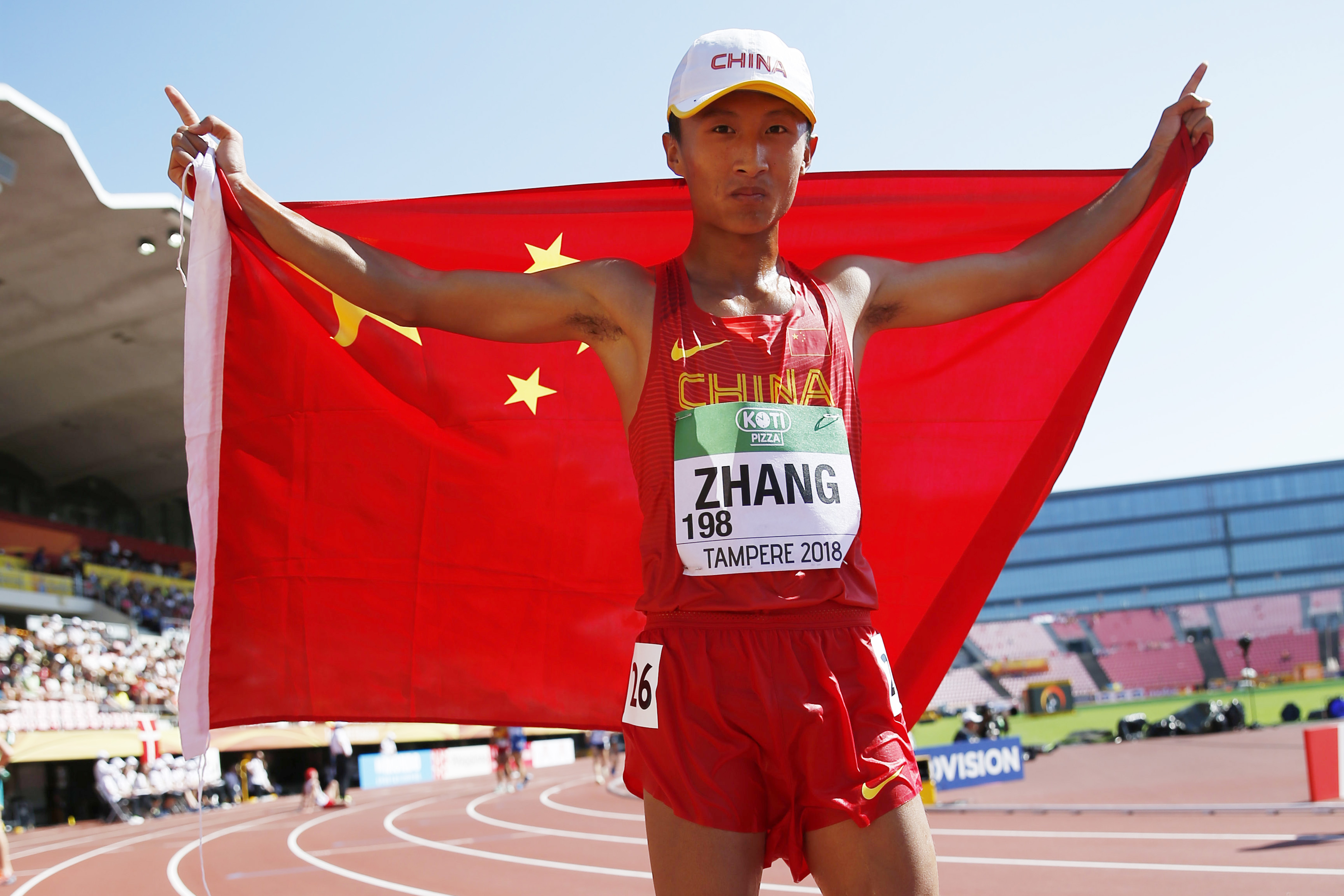 田径——世青赛:张尧10000米竞走夺金(1)