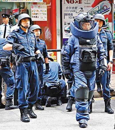 刘德华拍摄《拆弹专家2》爆炸戏大阵仗非常逼真