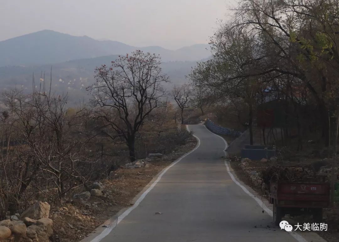 走走临朐嵩山生态旅游区刚修的一号大道(一)