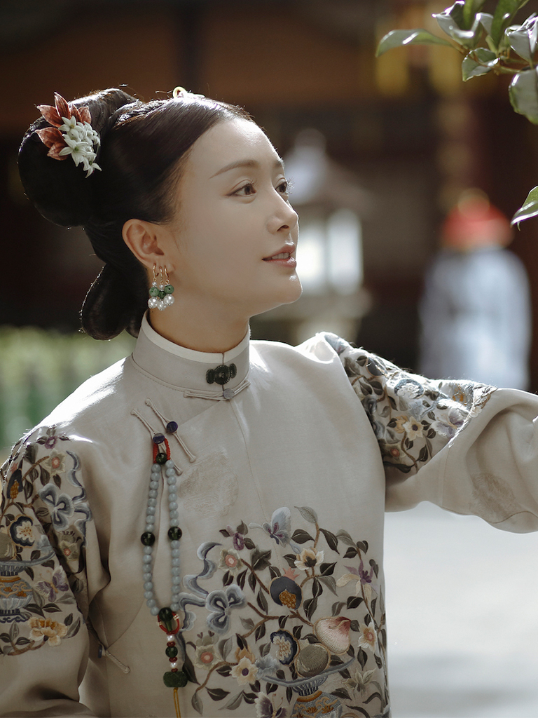 《延禧攻略》的主演穿民国装:秦岚美艳,佘诗曼可爱,而她最意外