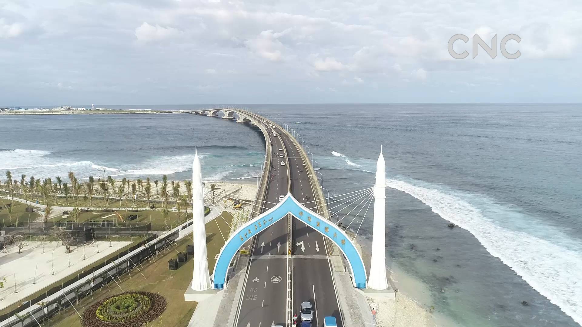 ai合成主播中马友谊大桥建成通车一周年