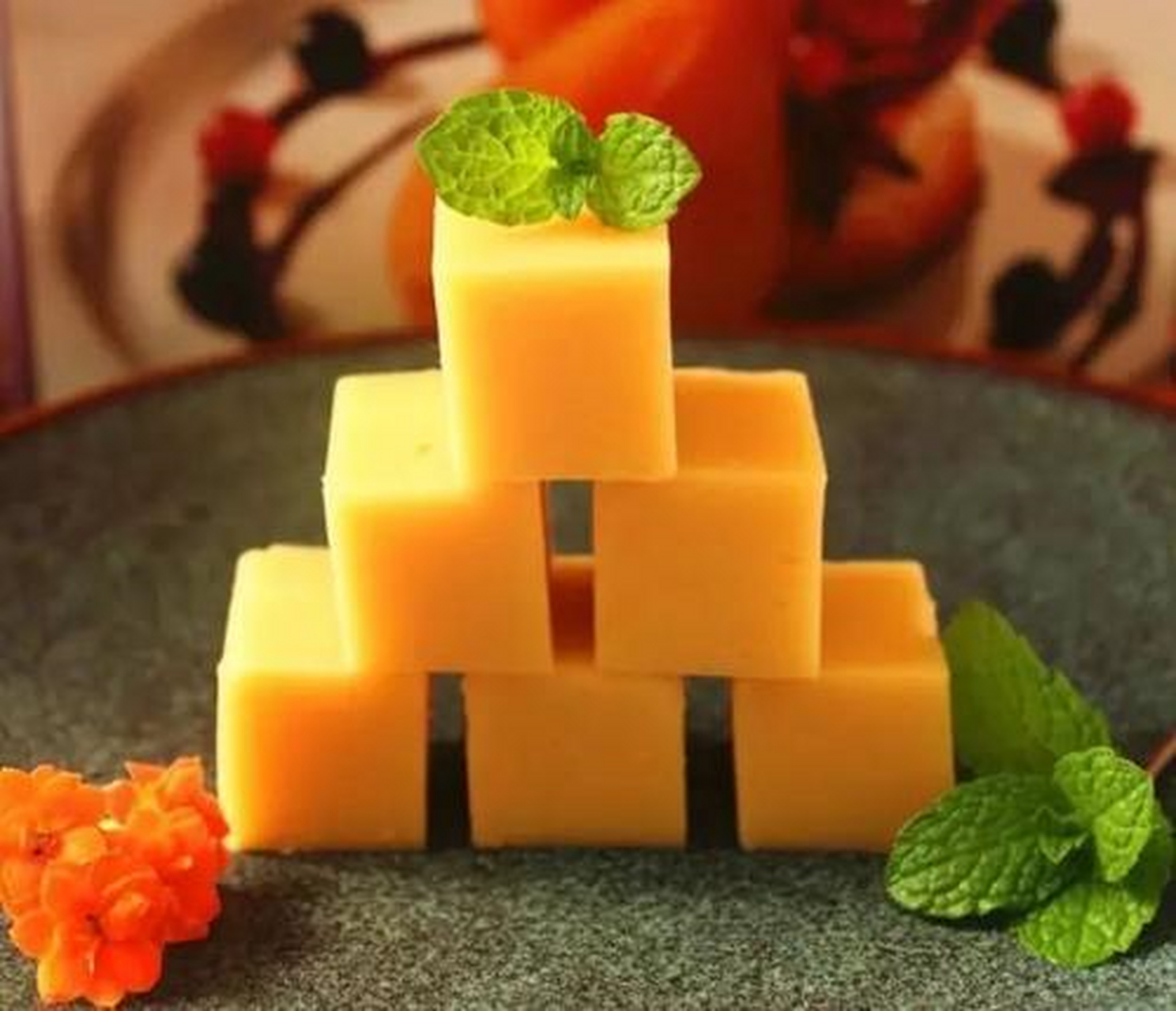 原为民间小吃,后传入宫廷.