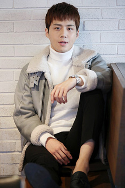 金善浩拍摄时尚写真