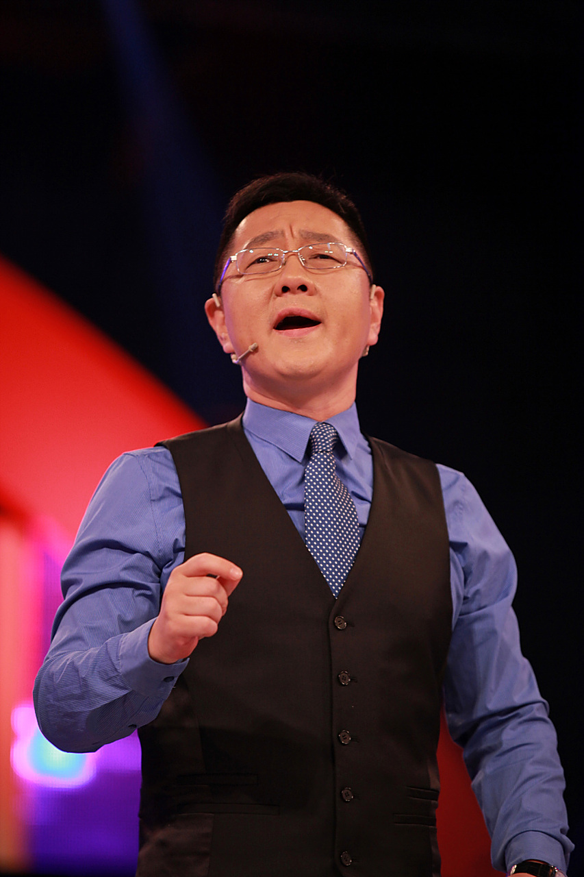 张绍刚你好狠的心 被网友称为恶人本恶  张绍刚做主持人的时候,和蔼