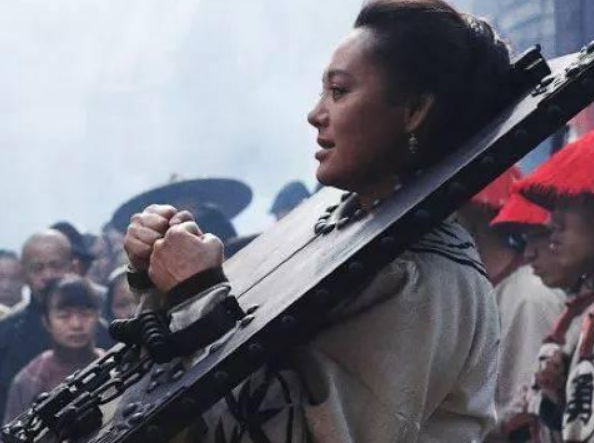 秋瑾就义后,为什么监斩官,在百日后也悬梁自尽了?