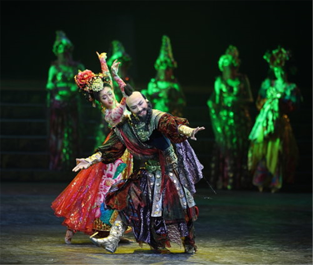 中国史:胡旋舞,被认为是主要的粟特乐舞之一,所谓的"康国乐"