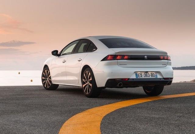 标致508l水土不服,国外比帕萨特畅销,国内首月才卖600多辆!